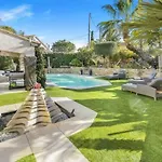 Complete Au Soleil D'azur Villa