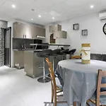 Complete Au Soleil D'azur Villa *