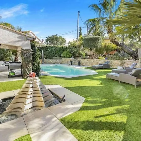 Complete Au Soleil D'azur Вилла