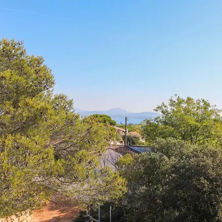 Complete Au Soleil D'azur * Фрежюс